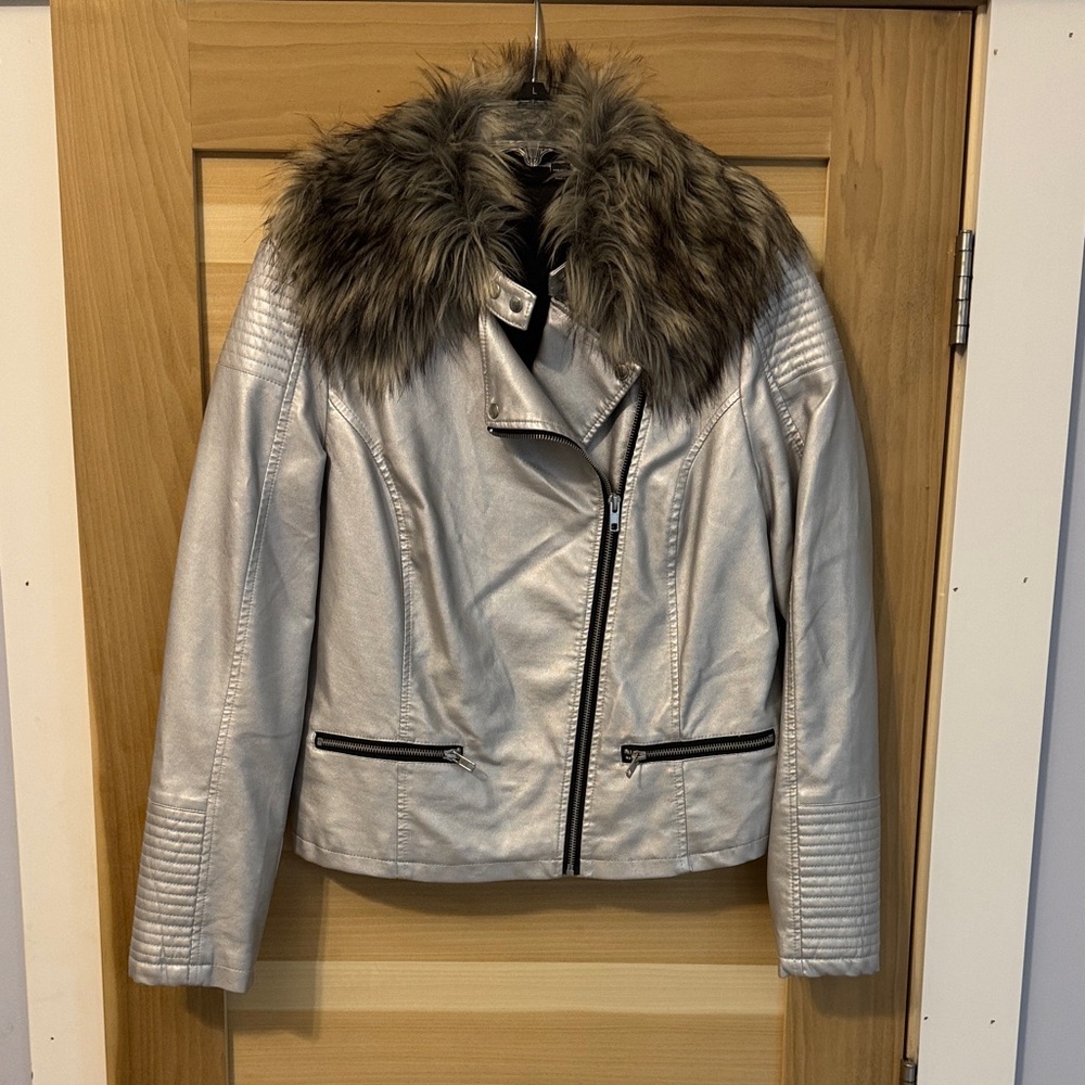 Anna Silver Leather Jacket with Faux Fur Collar